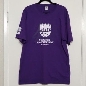 Sacramento Kings Basketball T - Shirt Size XL